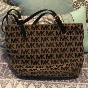 Michael Kors Jet Setter Signature Logo Tote